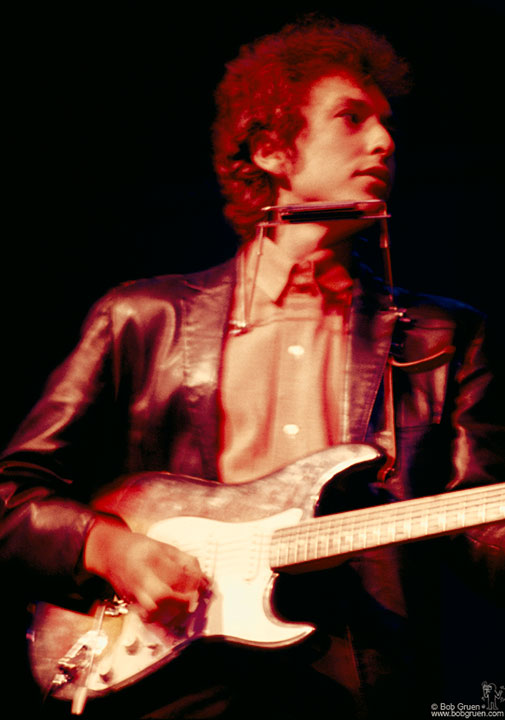 Bob Dylan, Newport Folk Festival, Newport, RI, 1965 - TeachRock