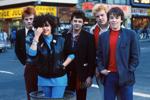 X-Ray Spex - Art-I-Ficial - YouTube